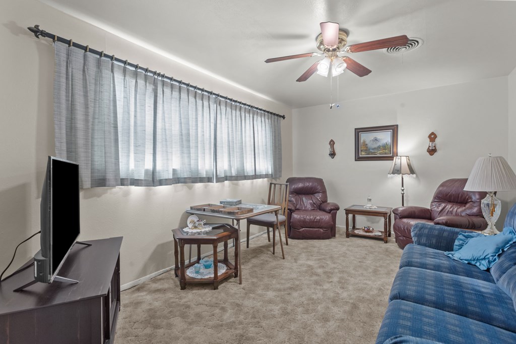 1637 E 42nd St, Odessa, Texas image 2