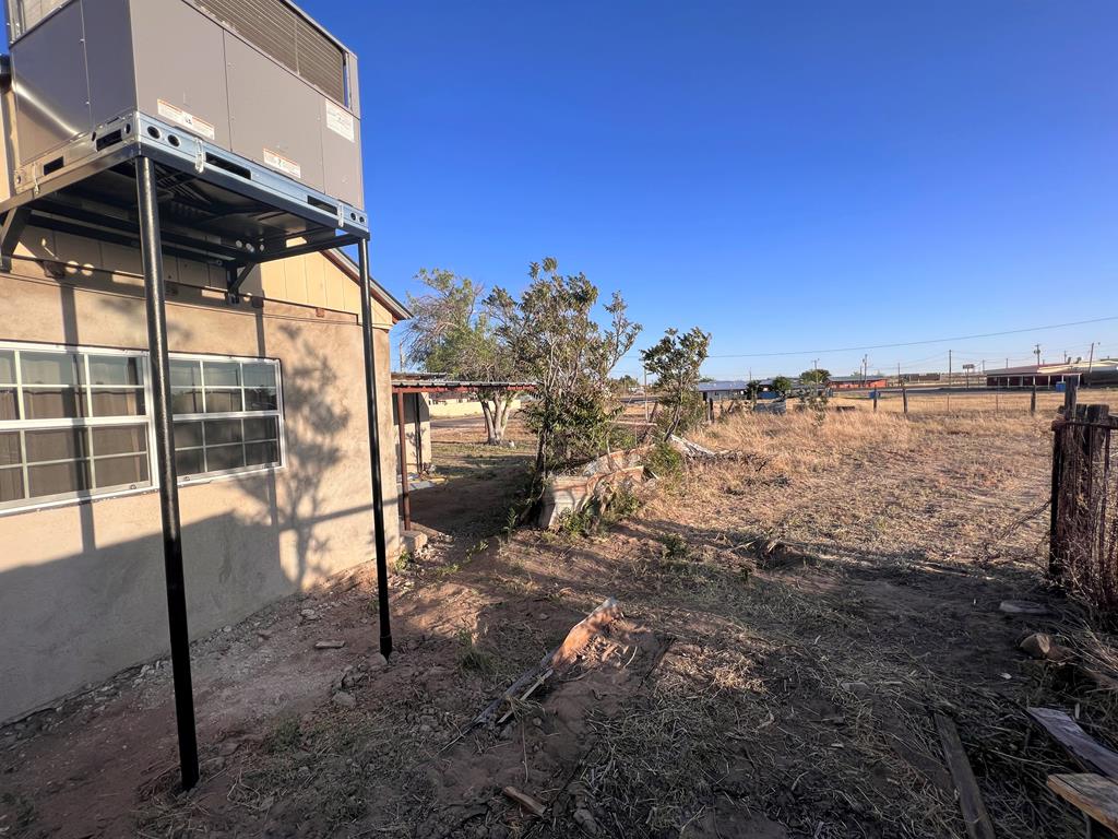 200 S Hartford St, Marfa, Texas image 20