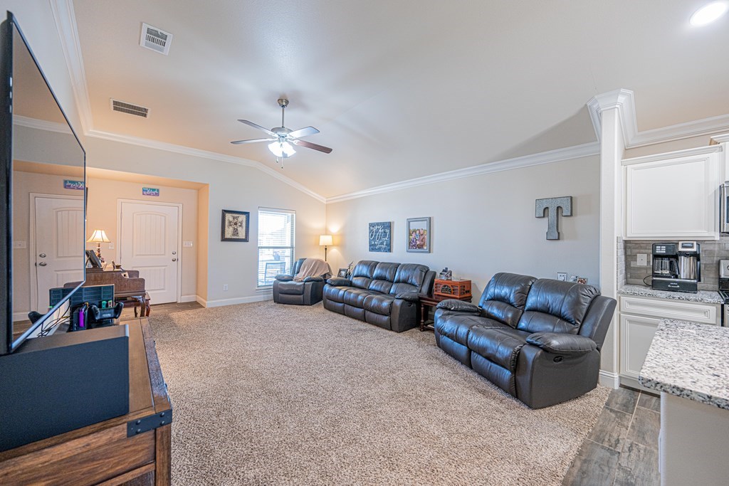 1504 Brand Ln, Midland, Texas image 4