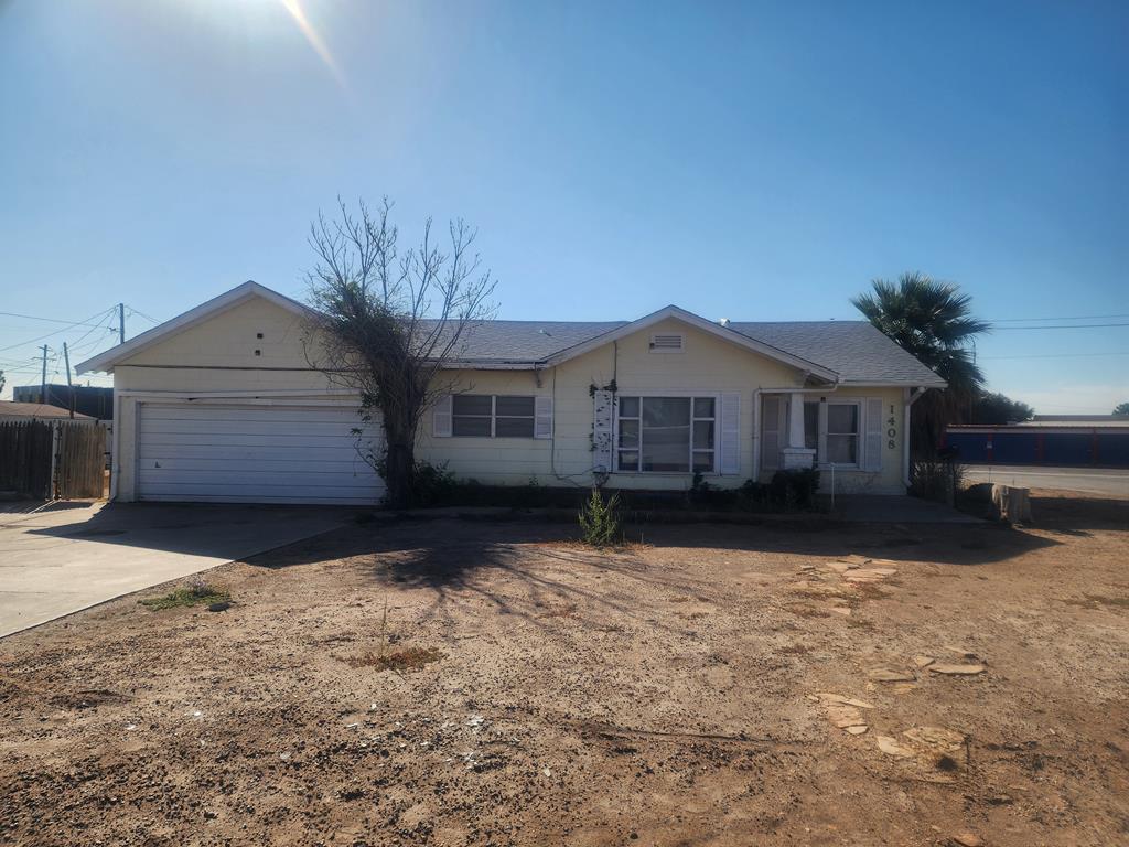 1408 W 8th St, Pecos, Texas image 1