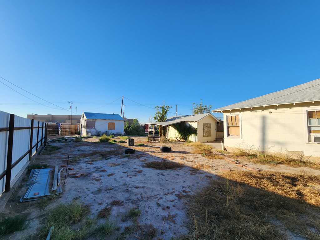 1408 W 8th St, Pecos, Texas image 15