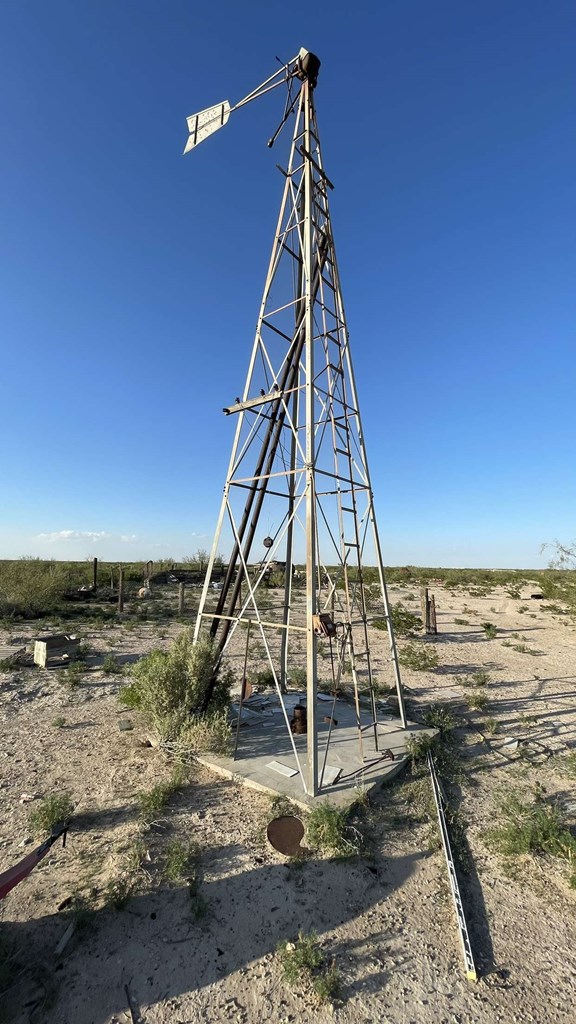 331 County Rd, Pecos, Texas image 8