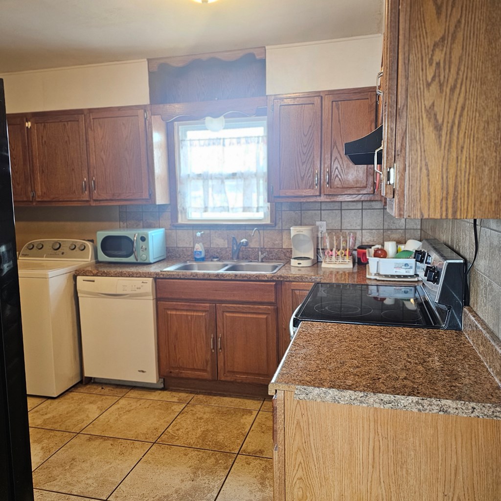 1531 E 10th St, Odessa, Texas image 10
