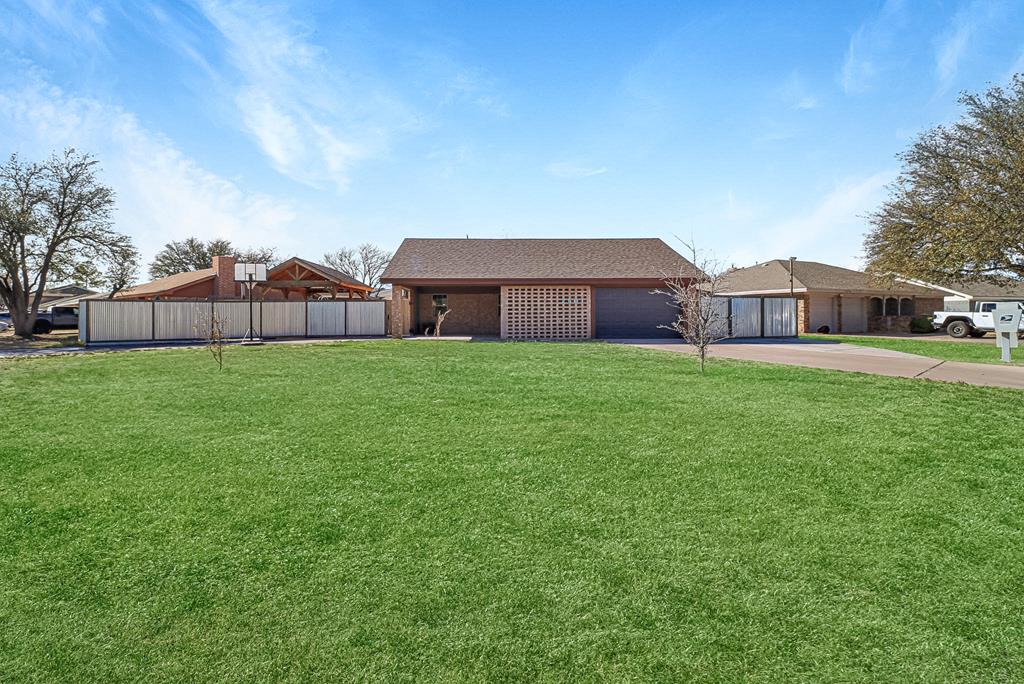 2501 Geraldine St, Midland, Texas image 1