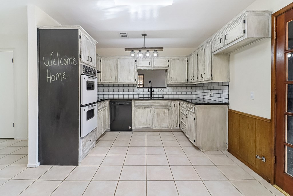 2501 Geraldine St, Midland, Texas image 36