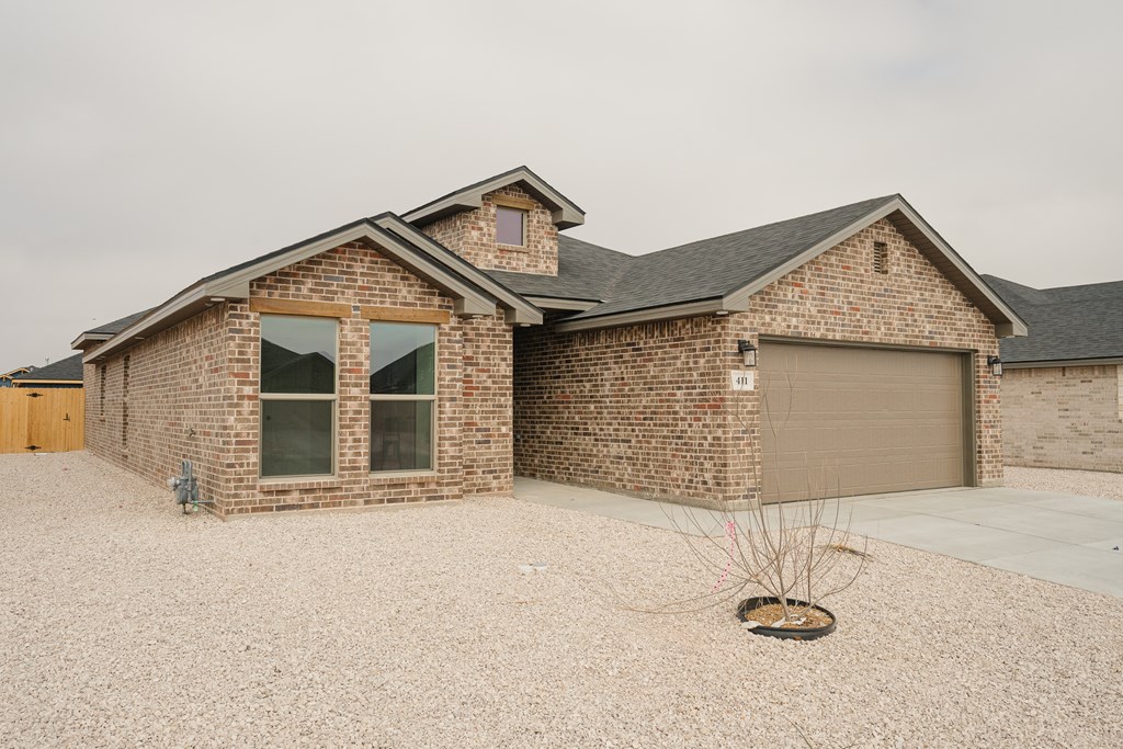 411 Farmstead Lane, Odessa, Texas image 2