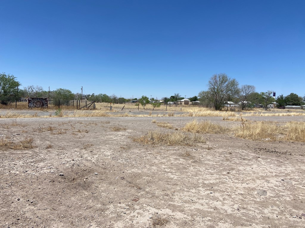 309 W First Street, Marfa, Texas image 3