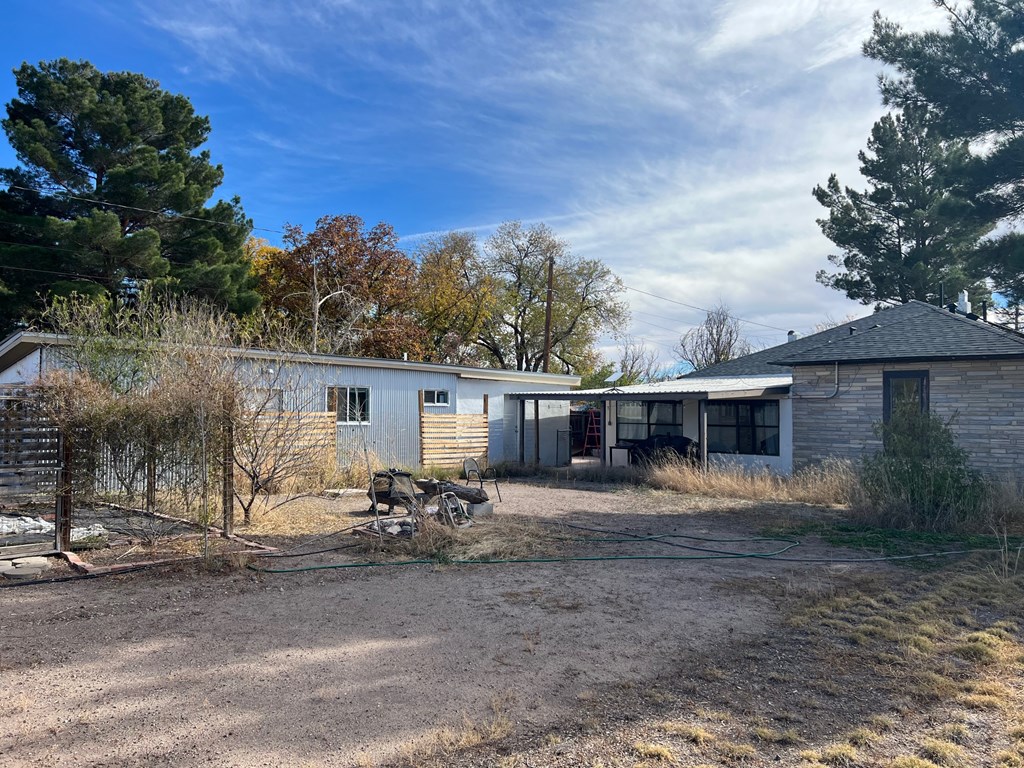 301 E Columbia, Marfa, Texas image 37