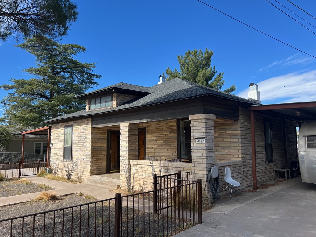 301 E Columbia, Marfa, Texas image 2