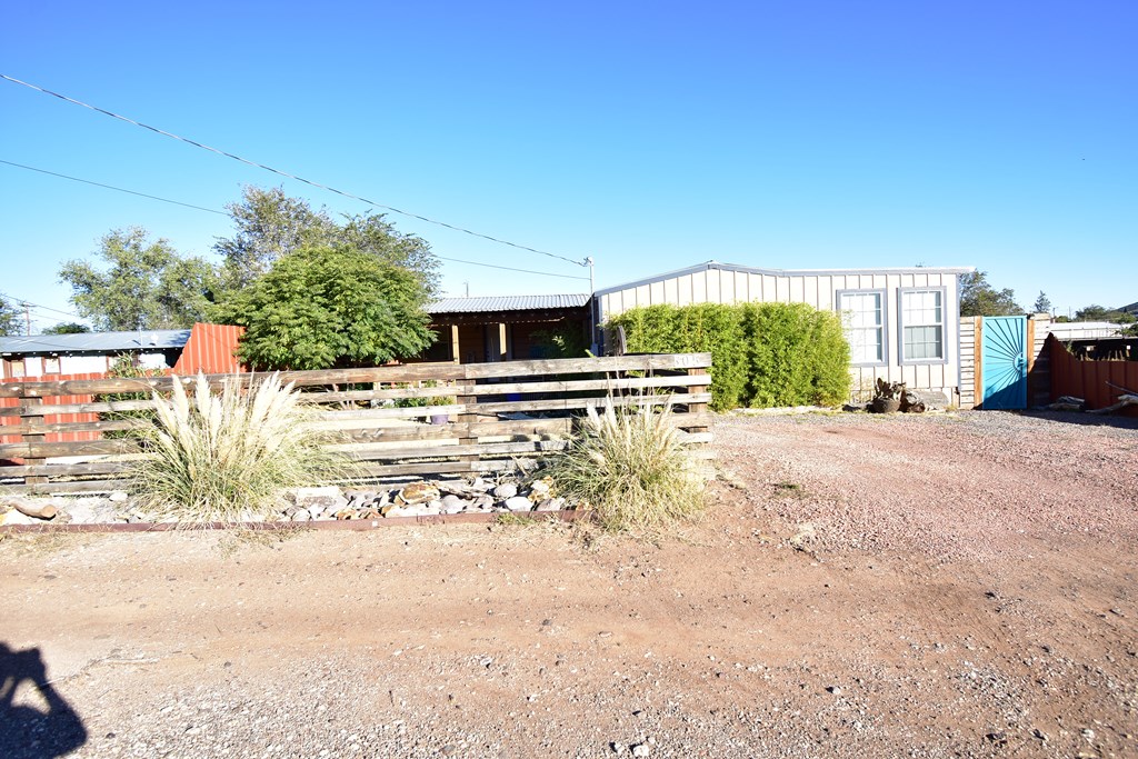 505 W Murphy, Alpine, Texas image 50