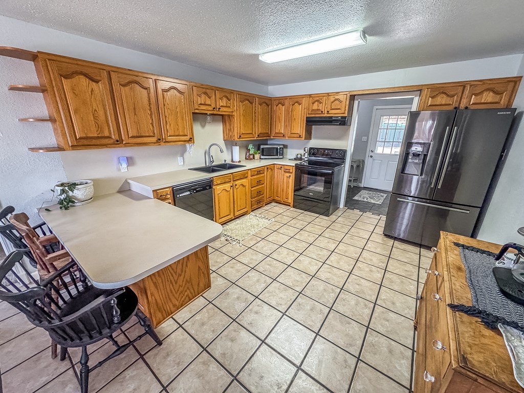 600 SW Ave I, Seminole, Texas image 4
