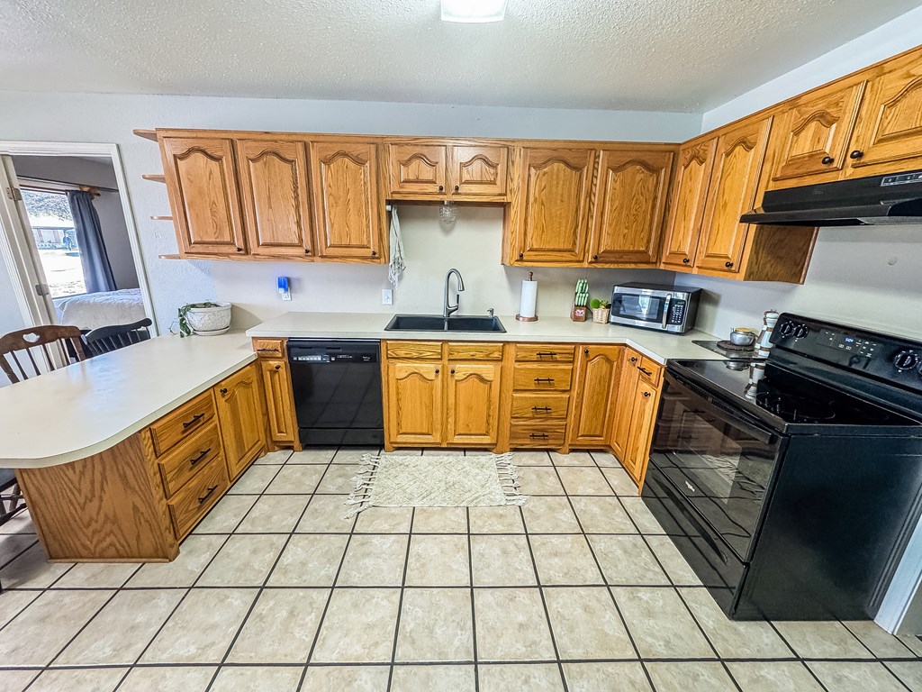 600 SW Ave I, Seminole, Texas image 8