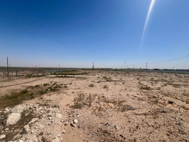 00 Hwy 385s, Crane, Texas image 8