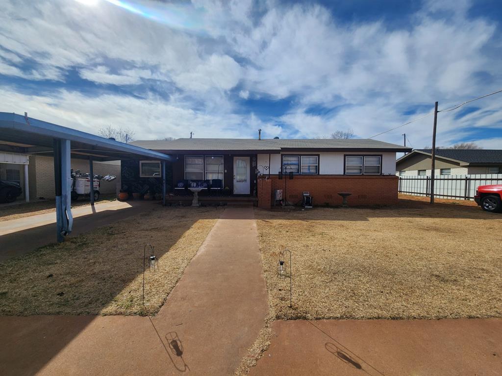 306 Belmont Circle, Denver City, Texas image 1