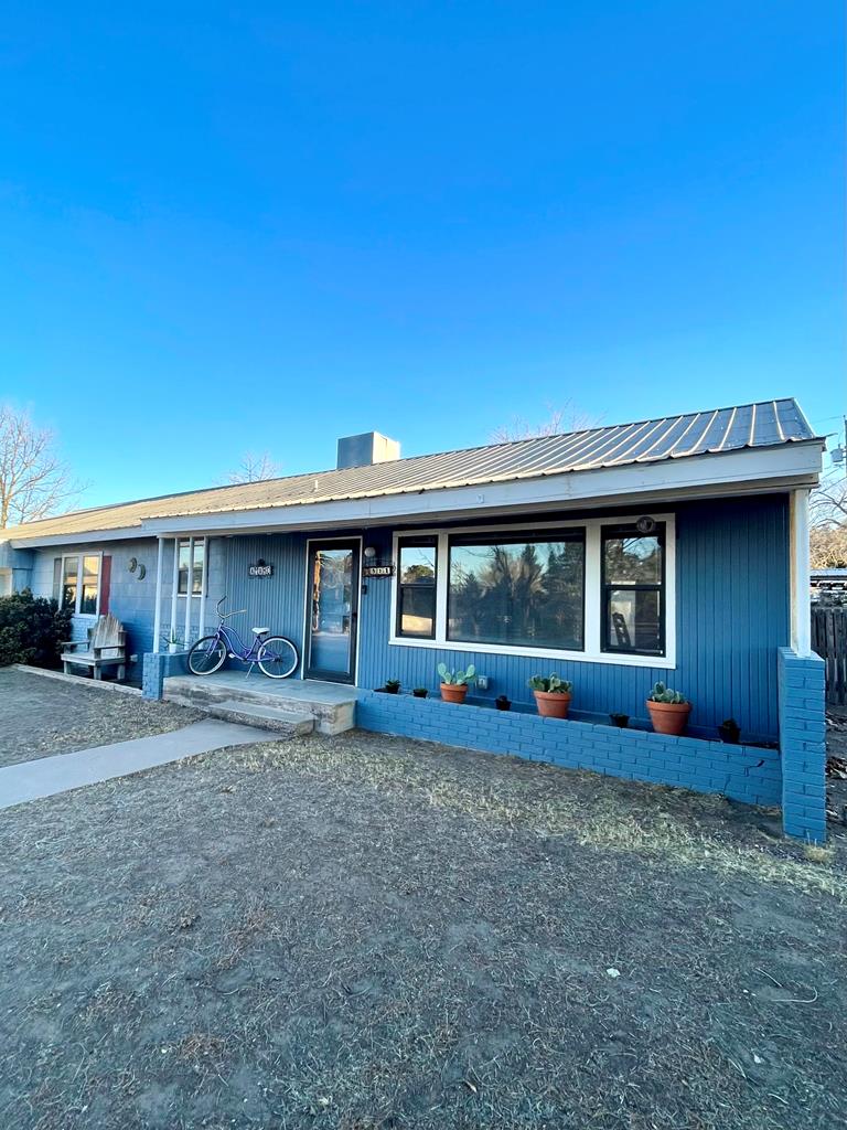 511 W Murphy St, Marfa, Texas image 1