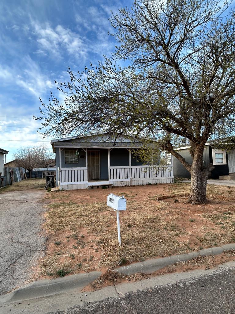 1409 NW Ave B, Andrews, Texas image 3
