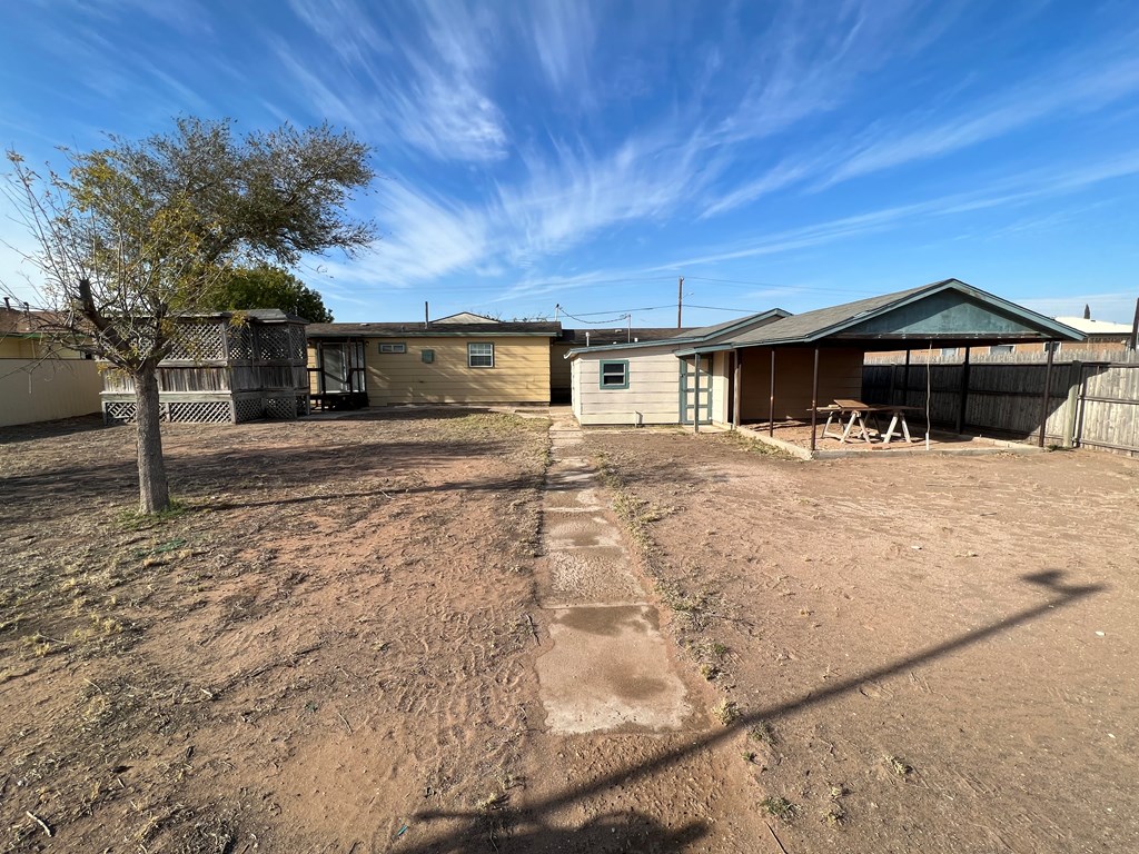 1407 S Mcelroy St, Crane, Texas image 14