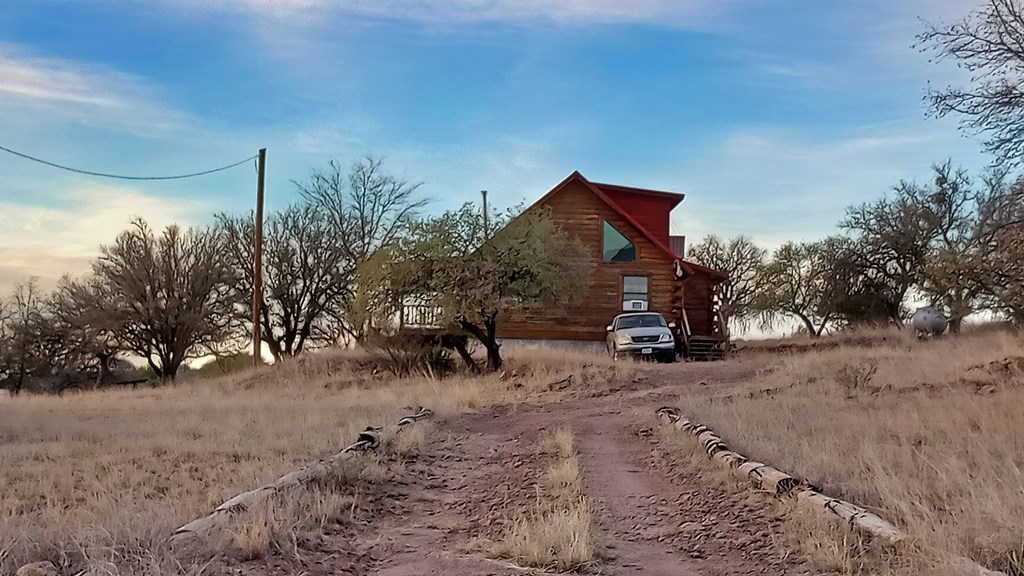 104 Clear View Drive, Fort Davis, Texas image 2