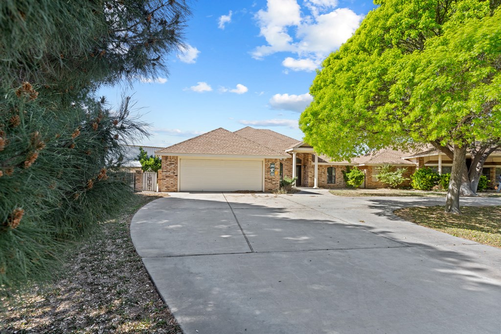 804 NE 1470, Andrews, Texas image 4