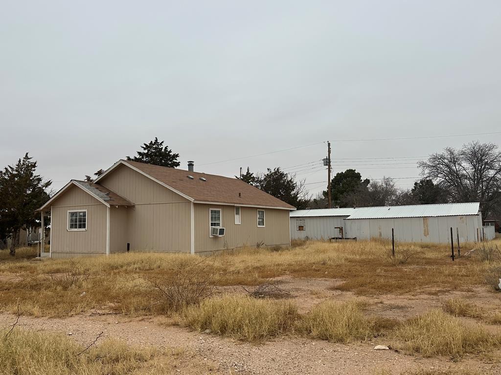 407 E 23rd St, Crane, Texas image 2