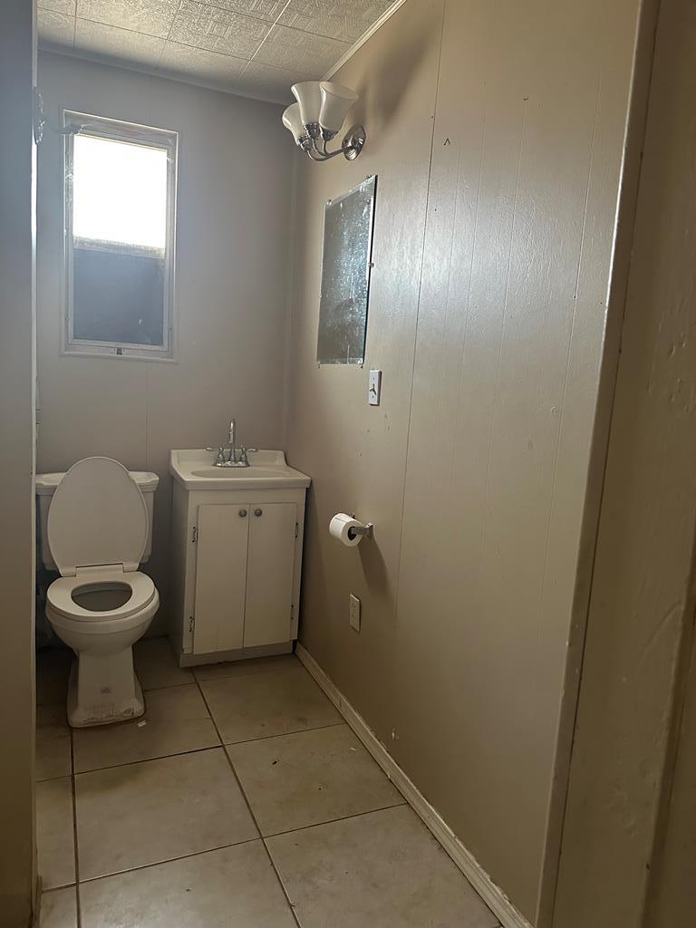 407 E 23rd St, Crane, Texas image 7