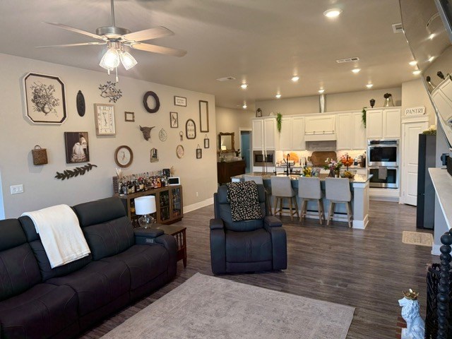 1420 Derrick Ave, Odessa, Texas image 12