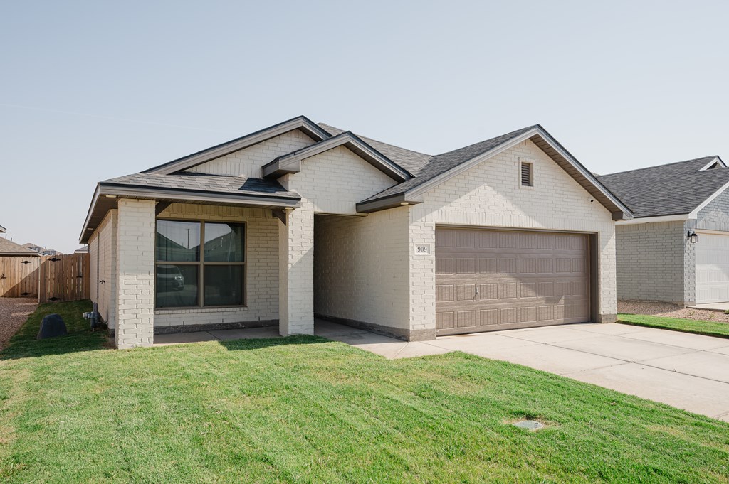 909 Canal St, Odessa, Texas image 2