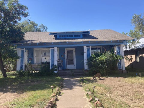 Homes For Sale - 706 E Sul Ross Ave<br/> Alpine, TX 79830