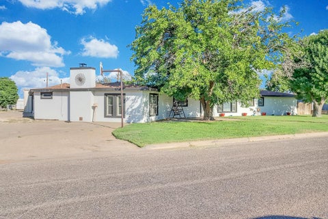 Homes For Sale - 1010 NW 7th St<br/> Andrews, TX 79714