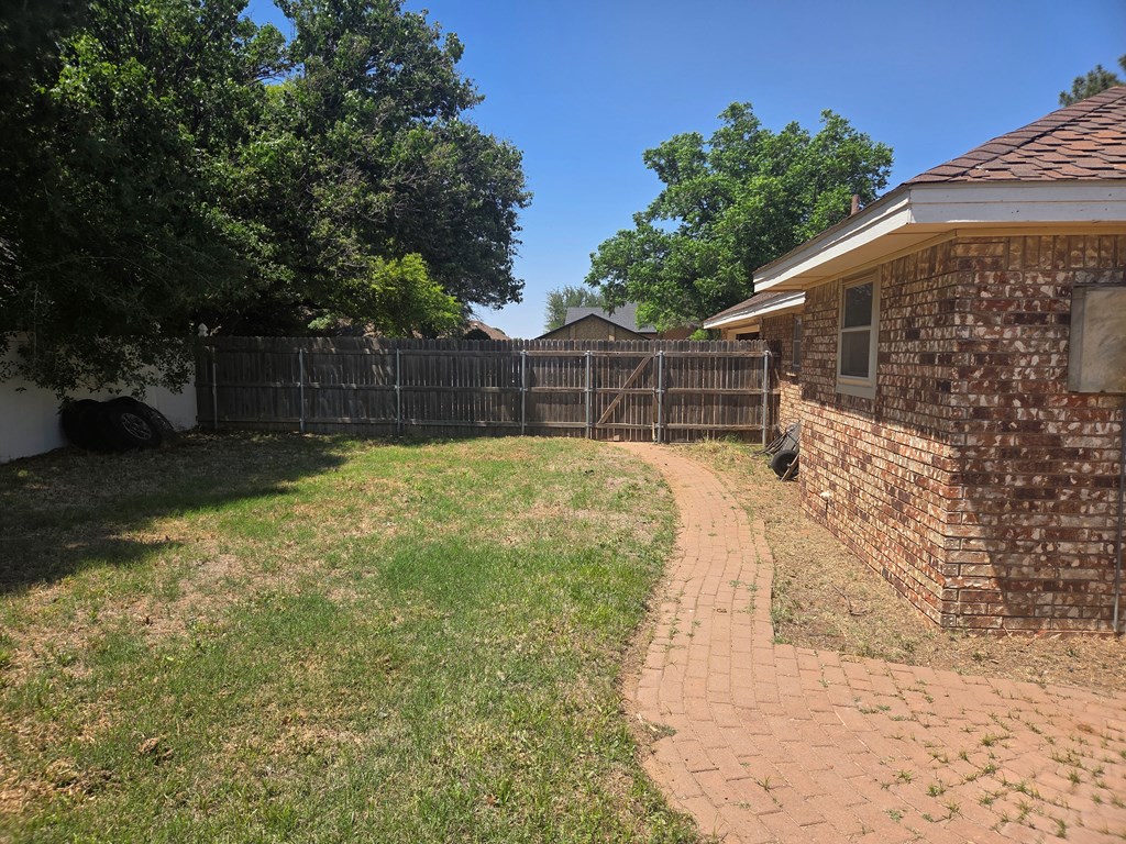 4803 Teakwood Trace, Midland, Texas image 9