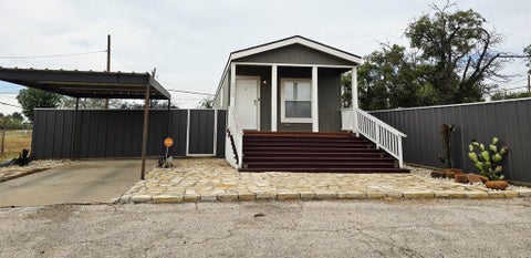 Mobile Home For Sale - 203 NW 10th St<br/> Andrews County, Andrews, TX 79714
