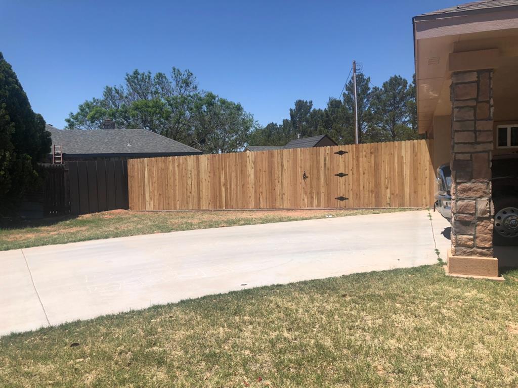 1700 Thompson, Crane, Texas image 2