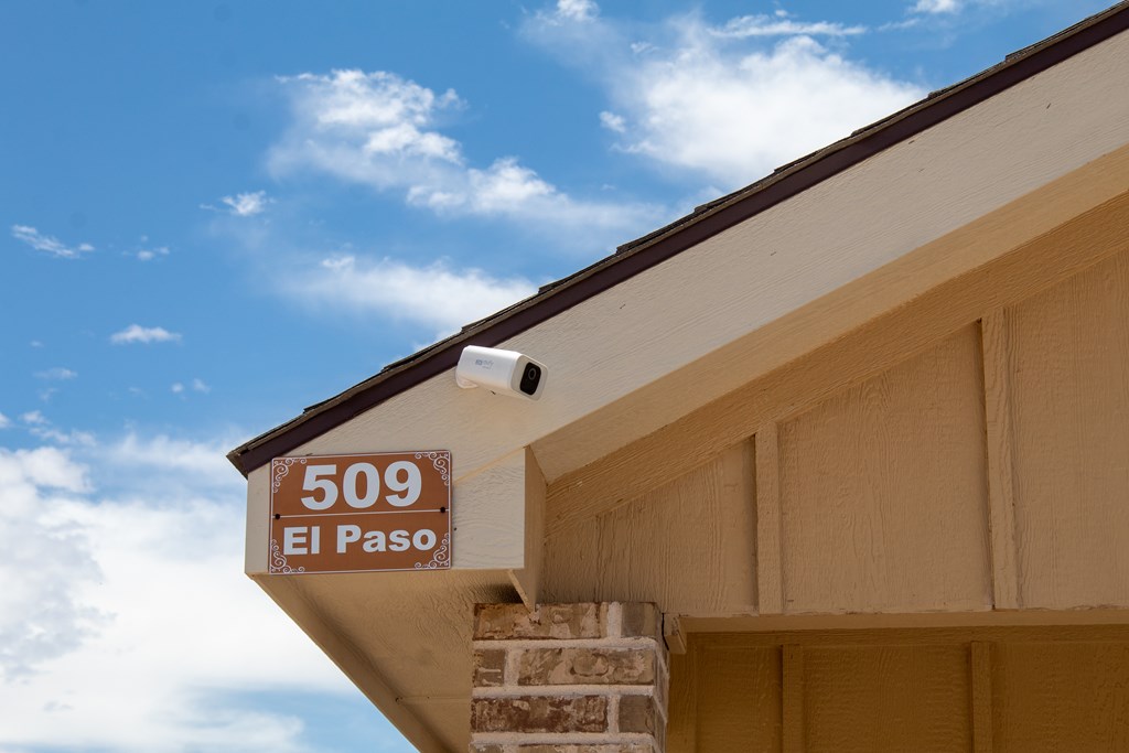509 El Paso, Wickett, Texas image 34