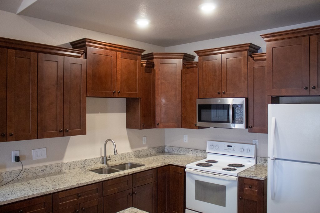 509 El Paso, Wickett, Texas image 6