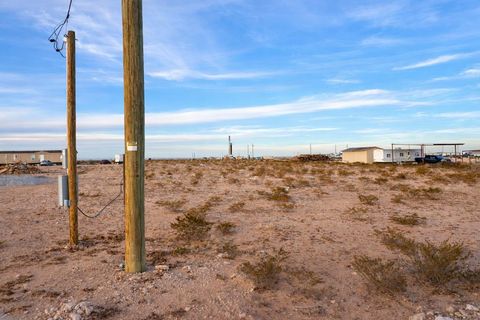 Vacant Land For Sale - Lois Ln<br/> Crane County, Odessa, TX 79766