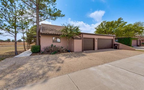 Homes For Rent - 5217 Green Tree Blvd<br/> Midland, TX 79707