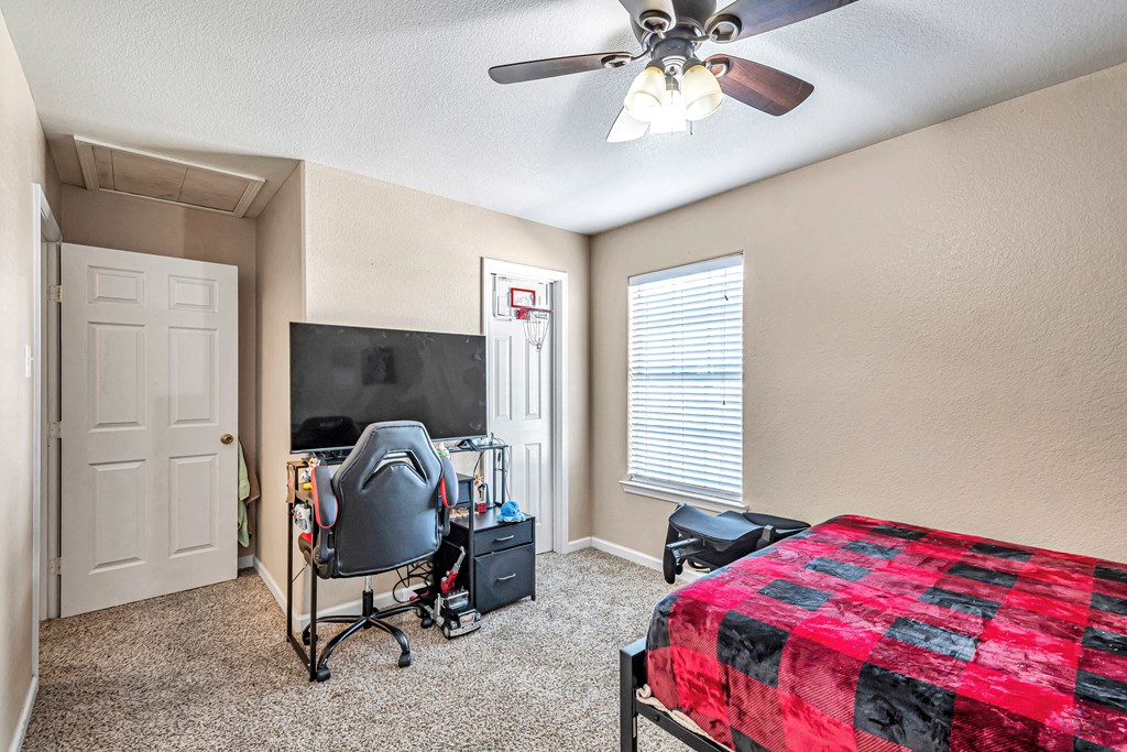 9540 W April St, Odessa, Texas image 15