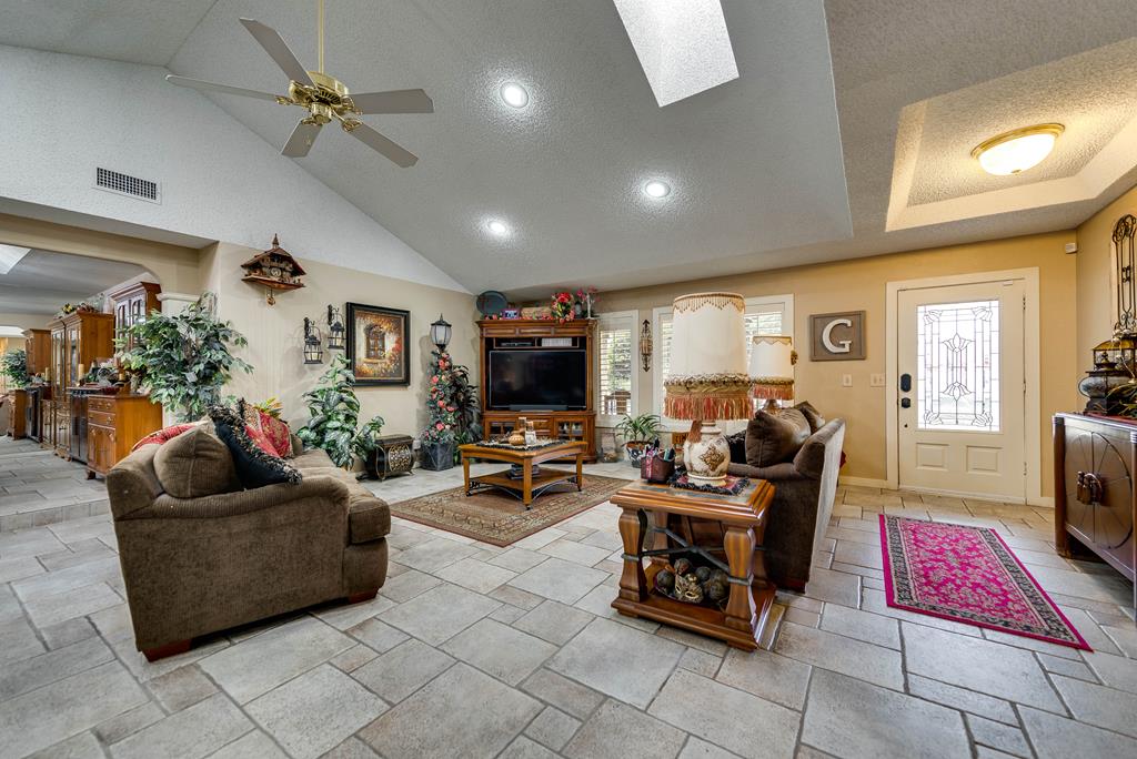 2919 Kirkwood Dr, Odessa, Louisiana image 7