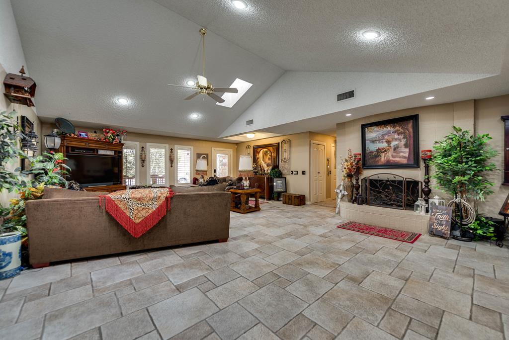 2919 Kirkwood Dr, Odessa, Louisiana image 8