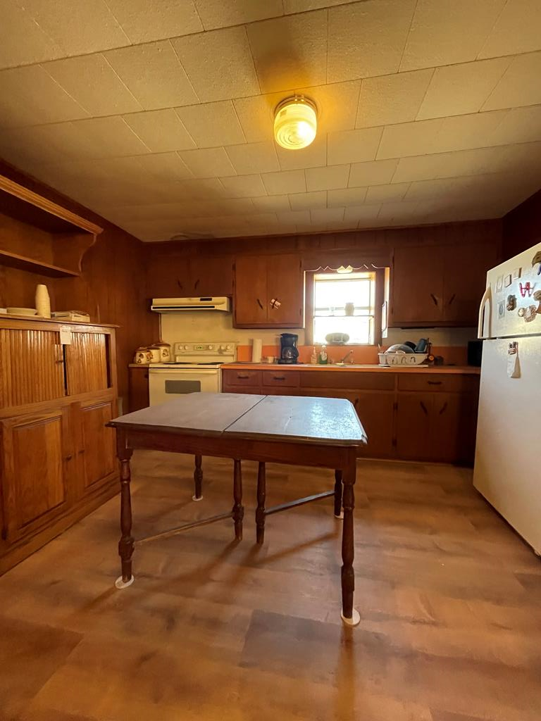 806 S Nelson Rd, Fort Stockton, Texas image 4