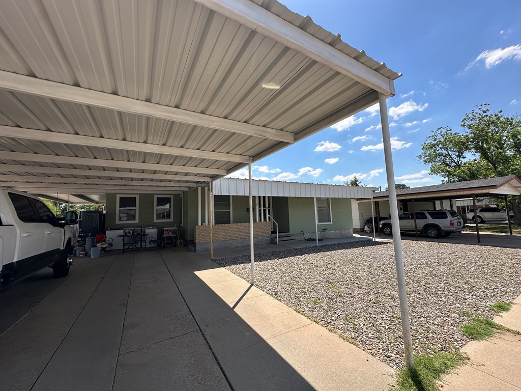 117 N Ave D, Kermit, Texas image 3