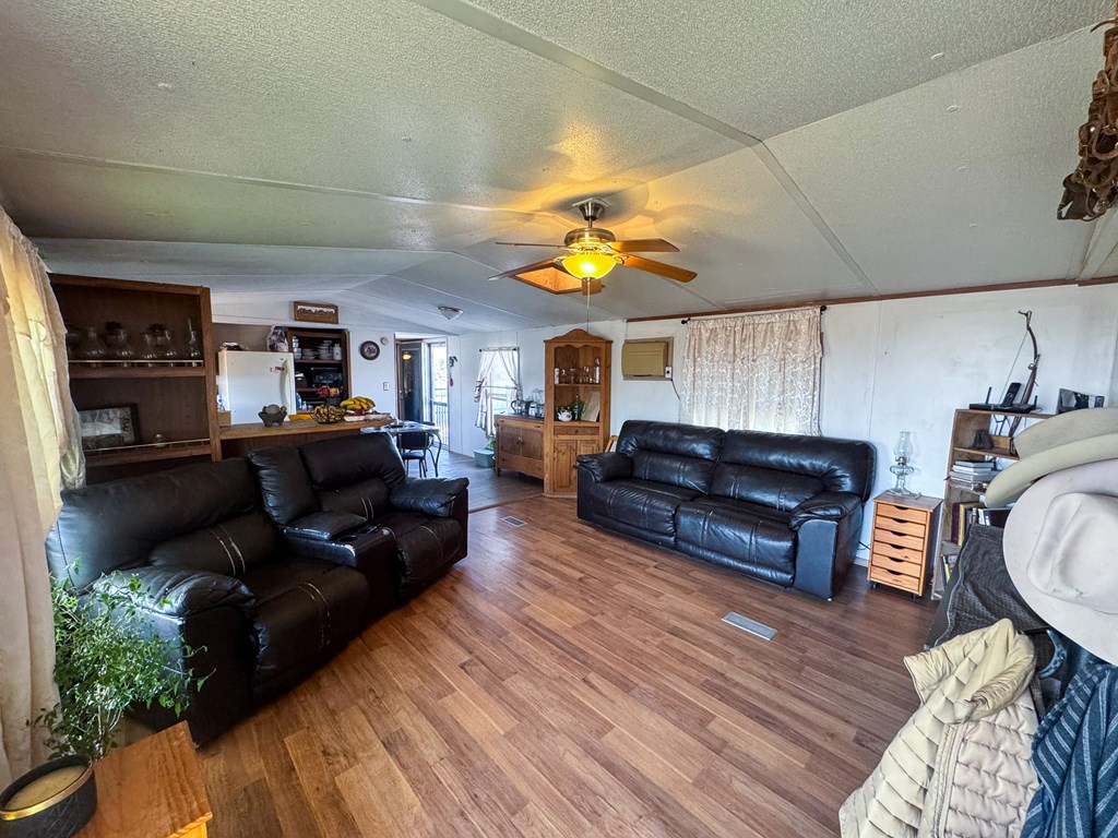603 Baylor St, Van Horn, Texas image 5