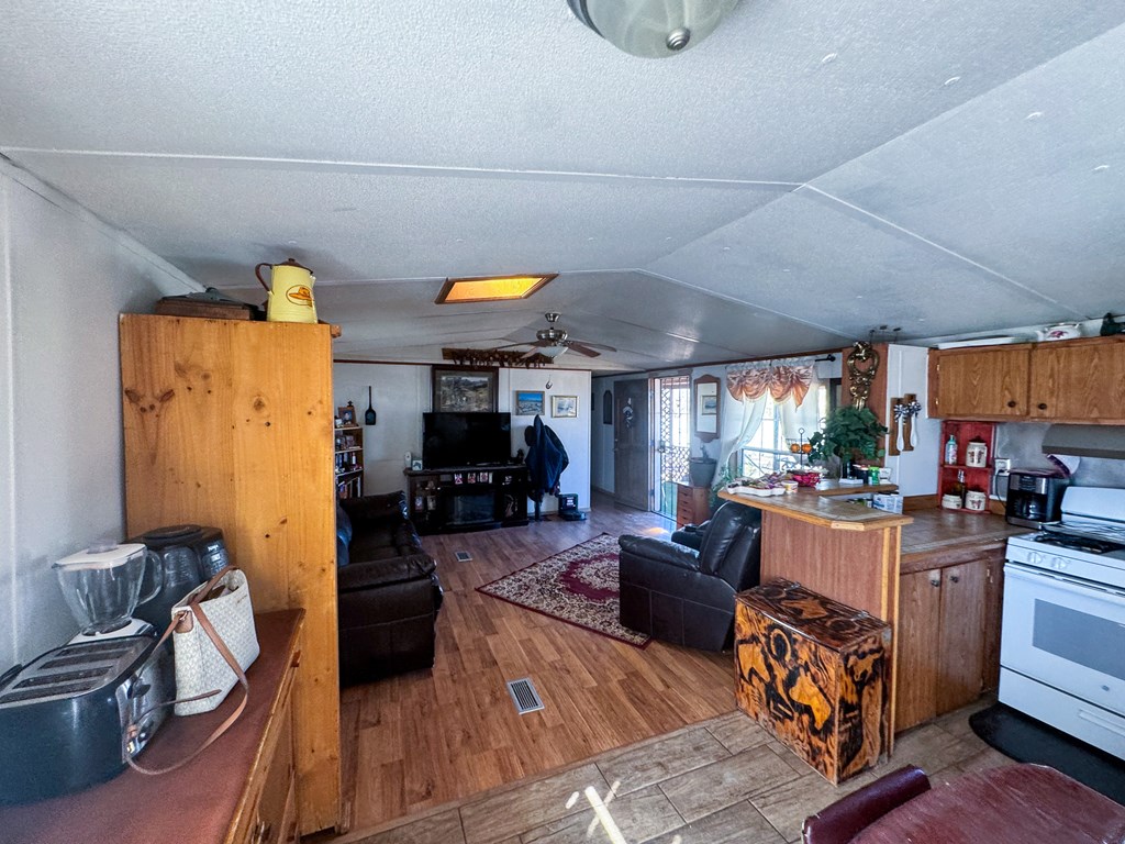603 Baylor St, Van Horn, Texas image 7