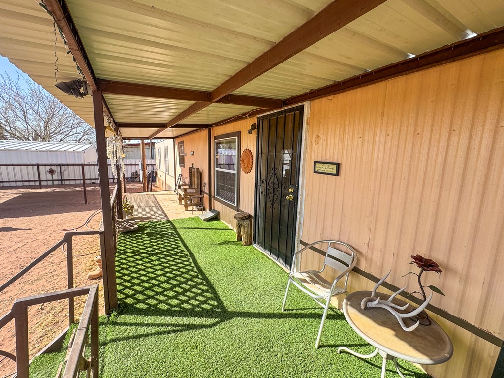 603 Baylor St, Van Horn, Texas image 4