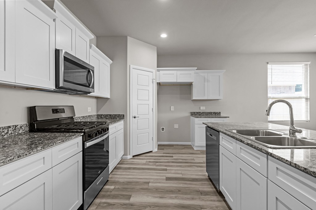 6211 Globe Life Ct, Odessa, Texas image 4