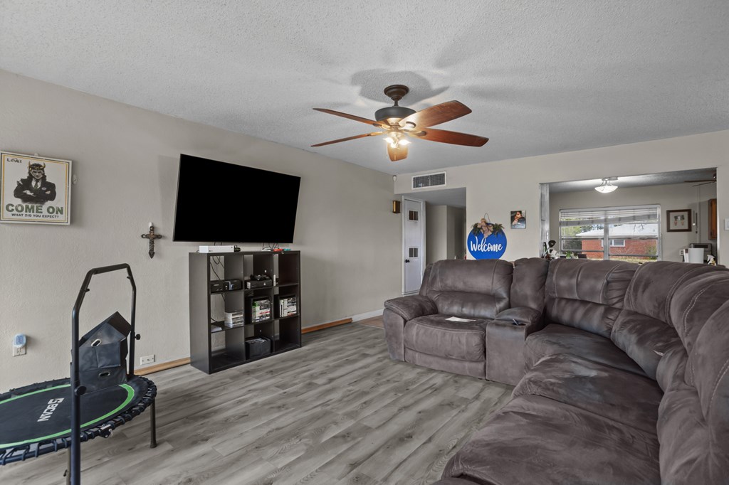 2110 Redbud Ave, Odessa, Texas image 3