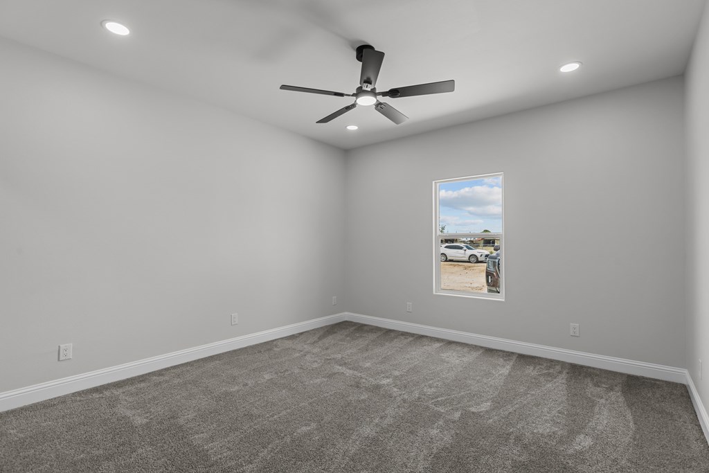 926 N Navajo Ave, Odessa, Texas image 32
