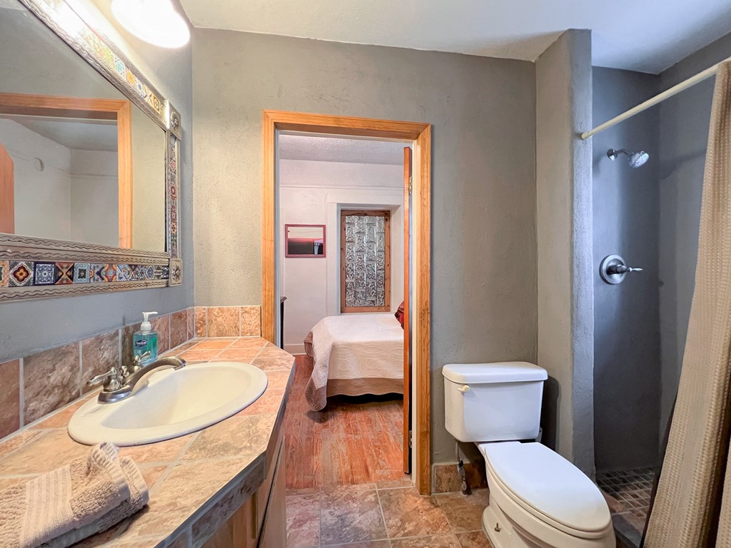 506 W Texas St, Marfa, Texas image 11