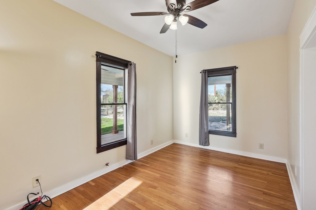 101 N 7th St, Marathon, Texas image 18