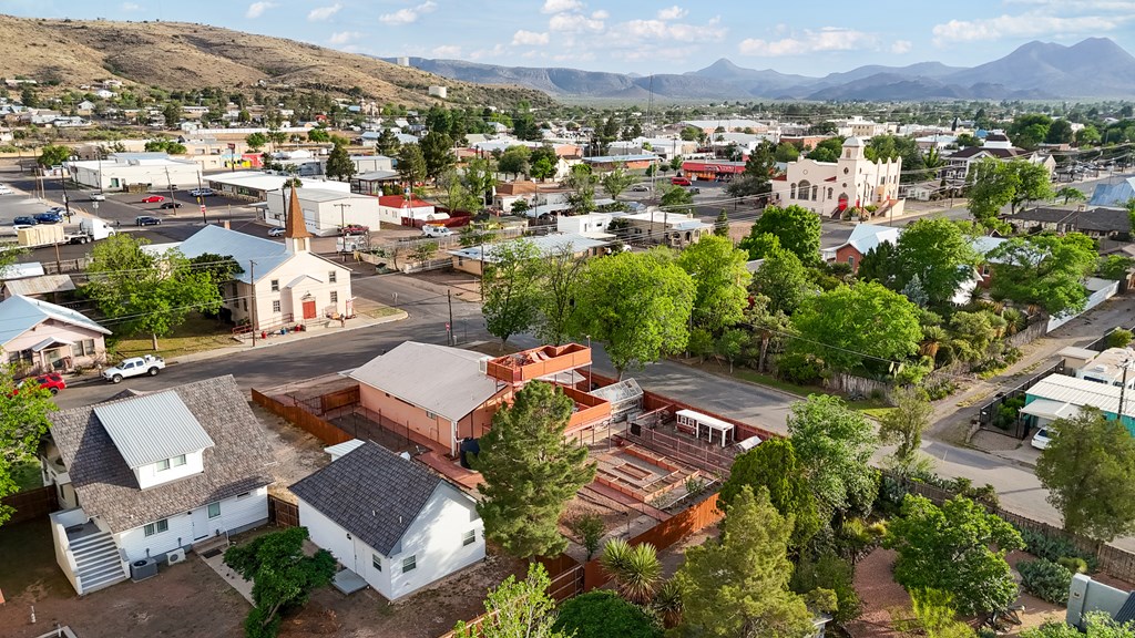 401 E Sul Ross Ave, Alpine, Texas image 2
